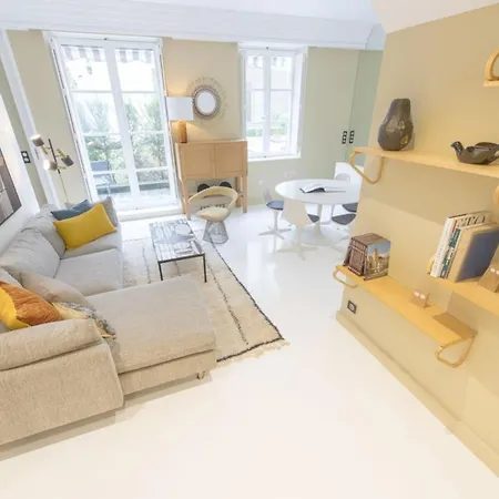 Narcisse Apartment Paris